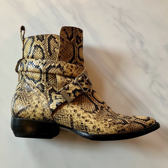 Chloe "Rylee" Snakeskin Python Ankle Boots 9.5 - Picture 1 of 5